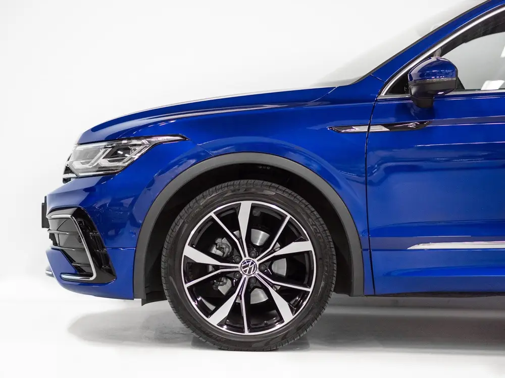 Volkswagen Tiguan 1.5 TSI R-Line Business+ Pano Keyless 360 uit 2021, foto 11