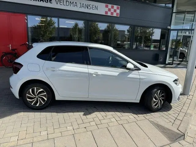Volkswagen Polo 1.0 TSI LIFE BUSINESS (bj 2023) uit 2023, foto 3