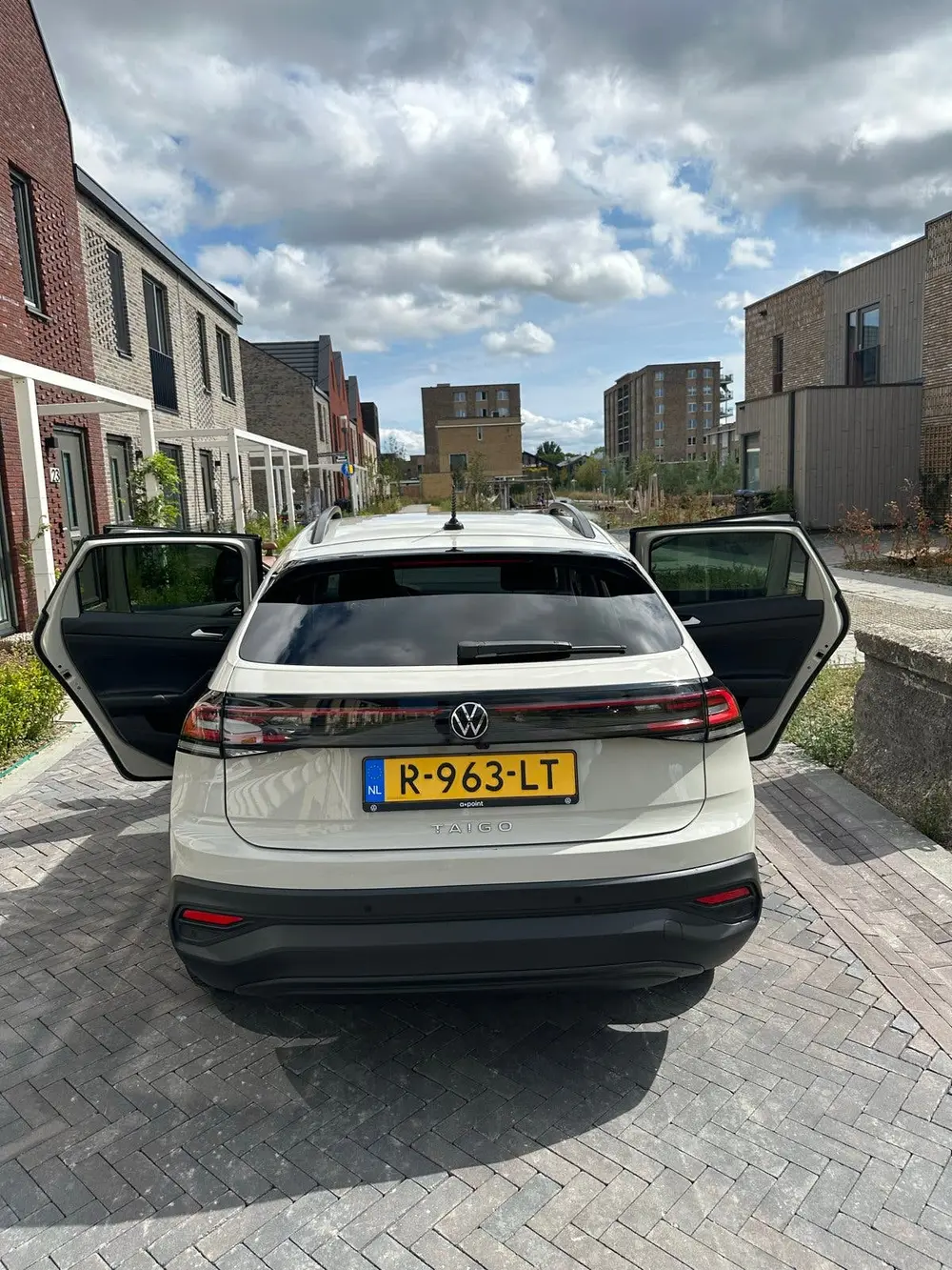 Volkswagen Taigo MOET WEG!! Volkswagen Taigo TSI 110pk | Automaat | Camera | uit 2022, foto 4