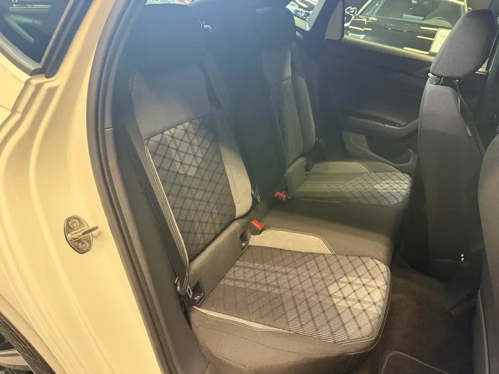 Volkswagen Polo 1.0 TSI R-Line FRONTASSIST|LANEASSIST|IQ.LIG uit 2022, foto 14