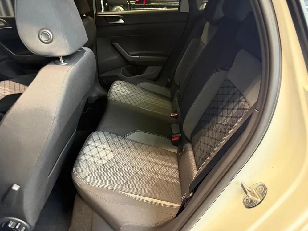 Volkswagen Polo 1.0 TSI R-Line FRONTASSIST|LANEASSIST|IQ.LIG uit 2022, foto 20