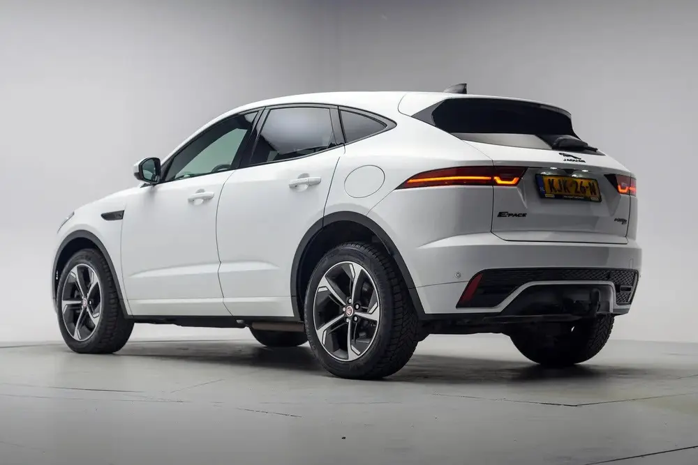 Jaguar E-Pace 1.5 P300e AWD R-Dynamic SE [ Panorama Stoelven uit 2023, foto 3