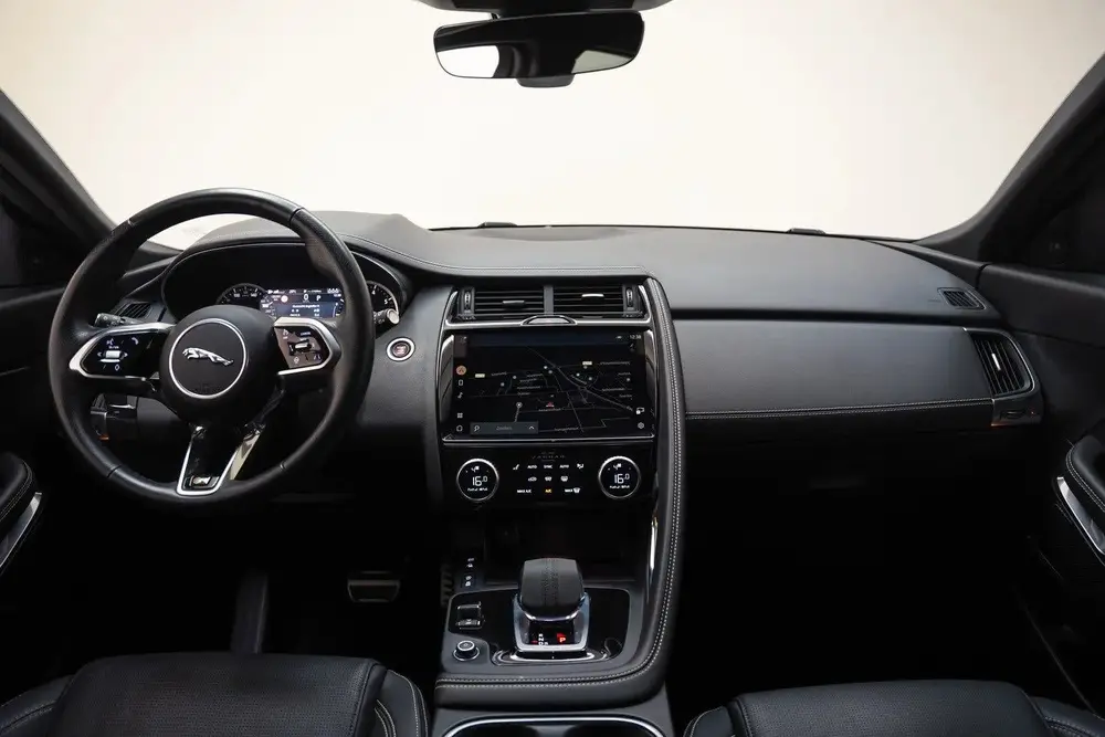 Jaguar E-Pace 1.5 P300e AWD R-Dynamic SE [ Panorama Stoelven uit 2023, foto 4