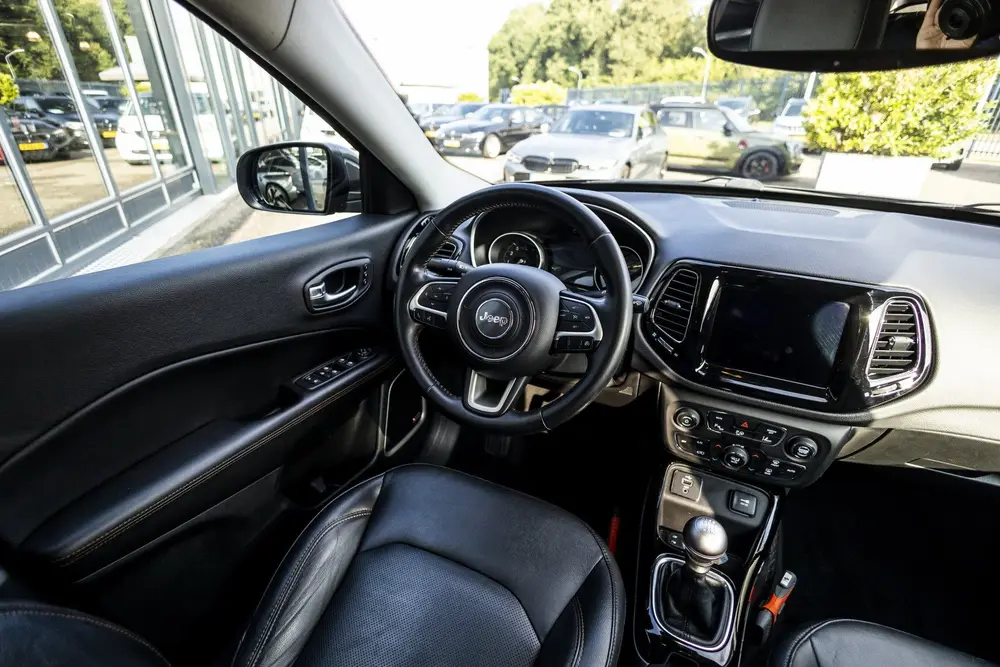 Jeep Compass 1.4 MultiAir Limited (bj 2019) uit 2019, foto 19