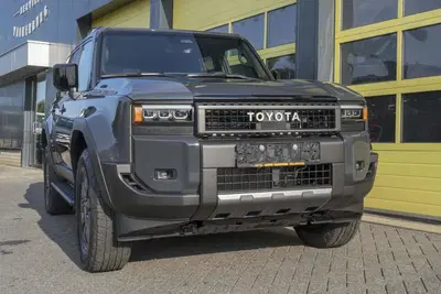 Toyota Land Cruiser Premium 2.4 Hybrid I-Force Max UNIEK uit 2025