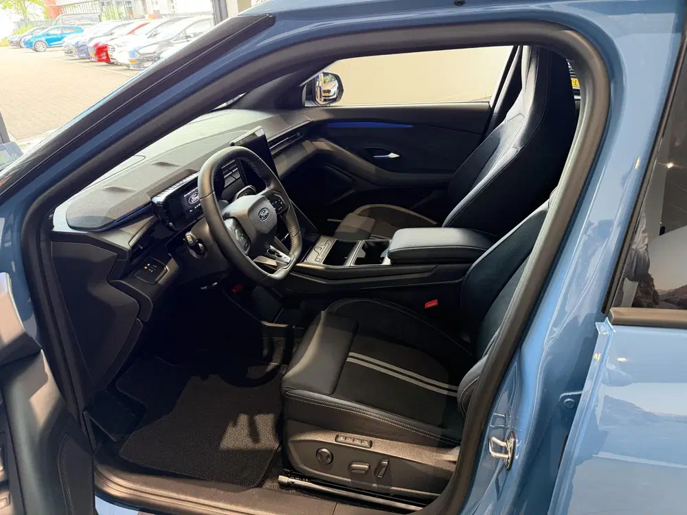 Ford Capri Collection Extended Range RWD 79 kWh uit 2026, foto 11