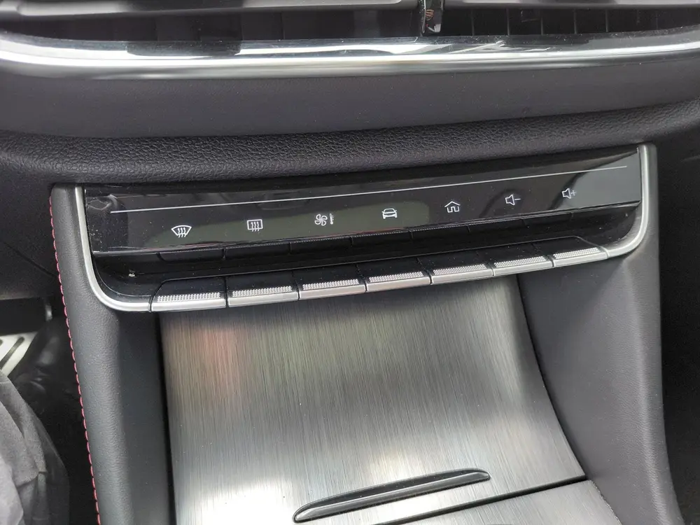 MG EHS 1.5 TGDI Luxury PHEV | Trekhaak | Apple carplay | And uit 2022, foto 13