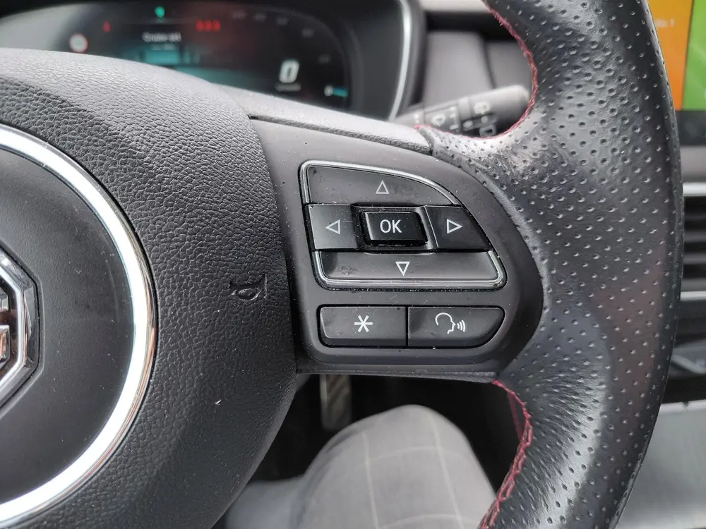 MG EHS 1.5 TGDI Luxury PHEV | Trekhaak | Apple carplay | And uit 2022, foto 17