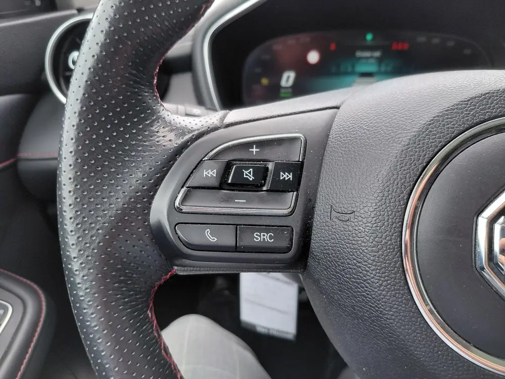 MG EHS 1.5 TGDI Luxury PHEV | Trekhaak | Apple carplay | And uit 2022, foto 18