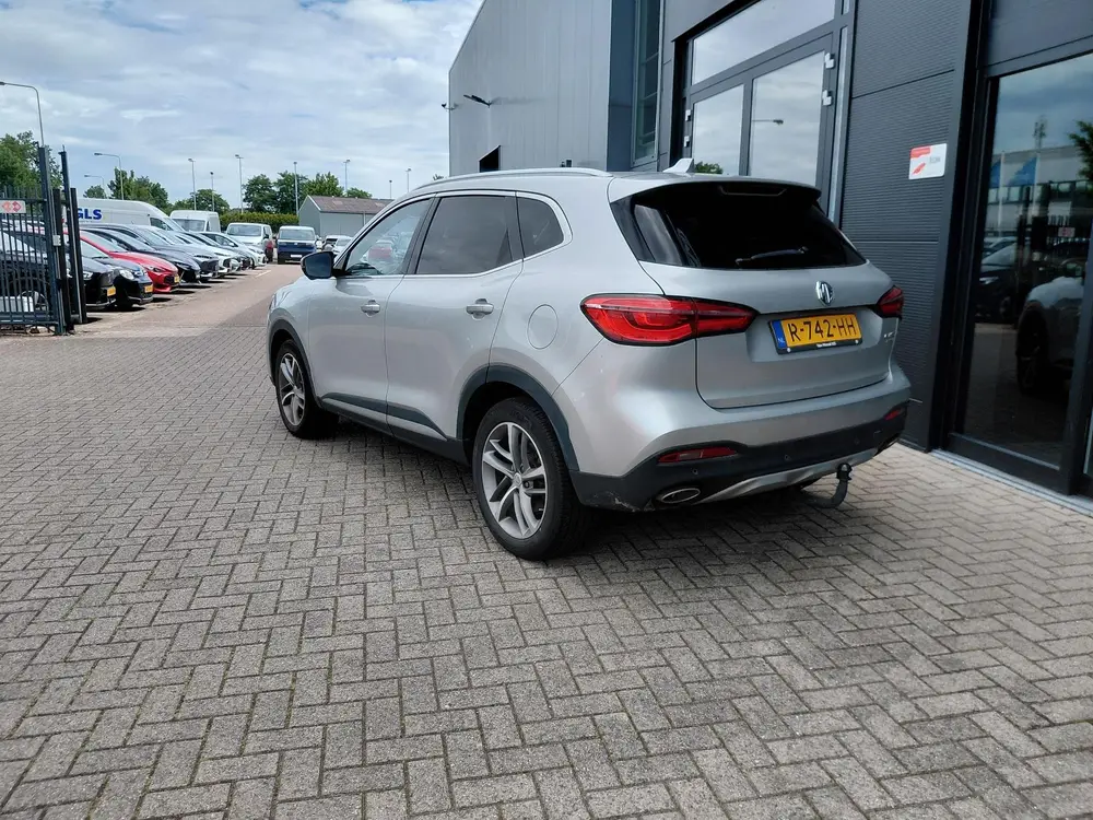 MG EHS 1.5 TGDI Luxury PHEV | Trekhaak | Apple carplay | And uit 2022, foto 2