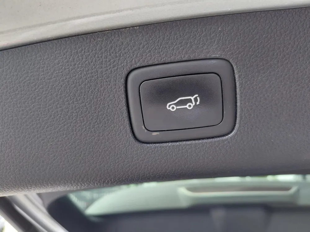MG EHS 1.5 TGDI Luxury PHEV | Trekhaak | Apple carplay | And uit 2022, foto 3