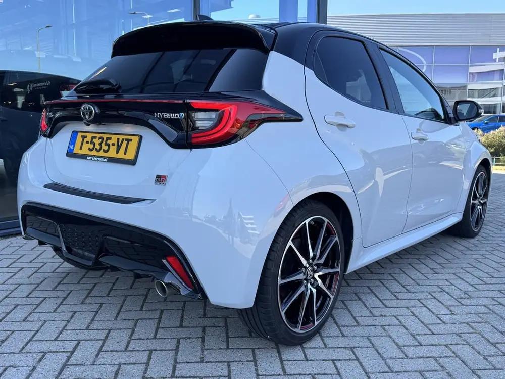 Toyota Yaris 1.5 Hybrid GR Sport | Full LED | Keyless | Carp uit 2023, foto 2