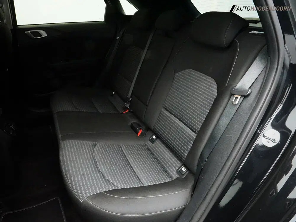 Kia Ceed 1.5 T-GDi MHEV DynamicLine Sport (APPLE CA uit 2023, foto 13