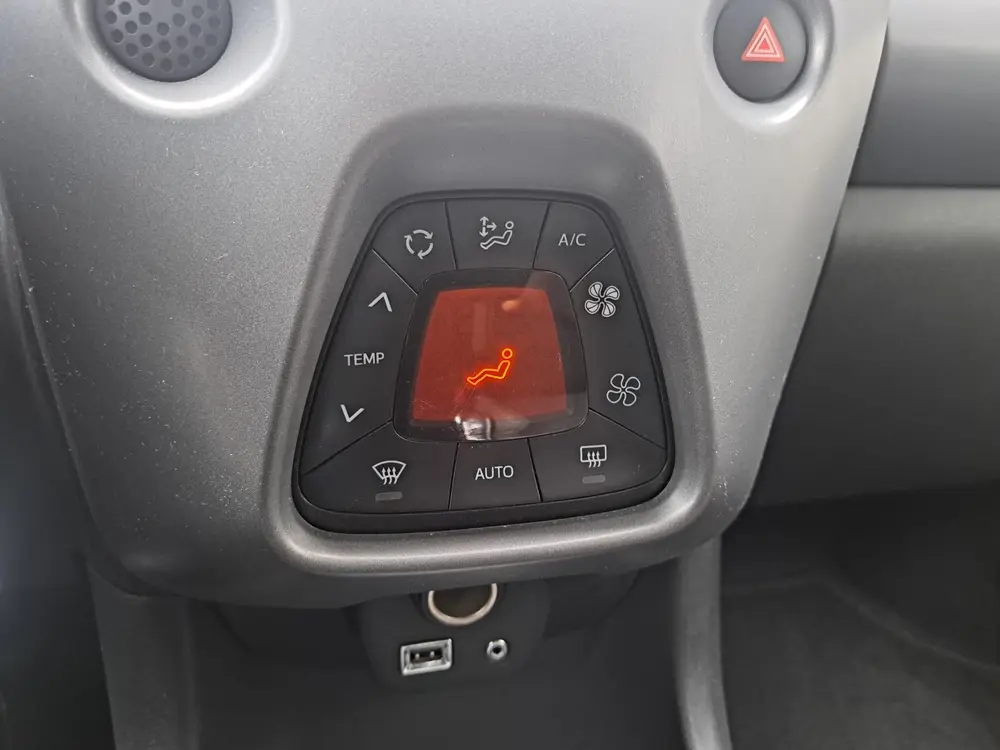 Toyota Aygo 1.0 VVT-i x-joy AUTOMAAT uit 2019, foto 12