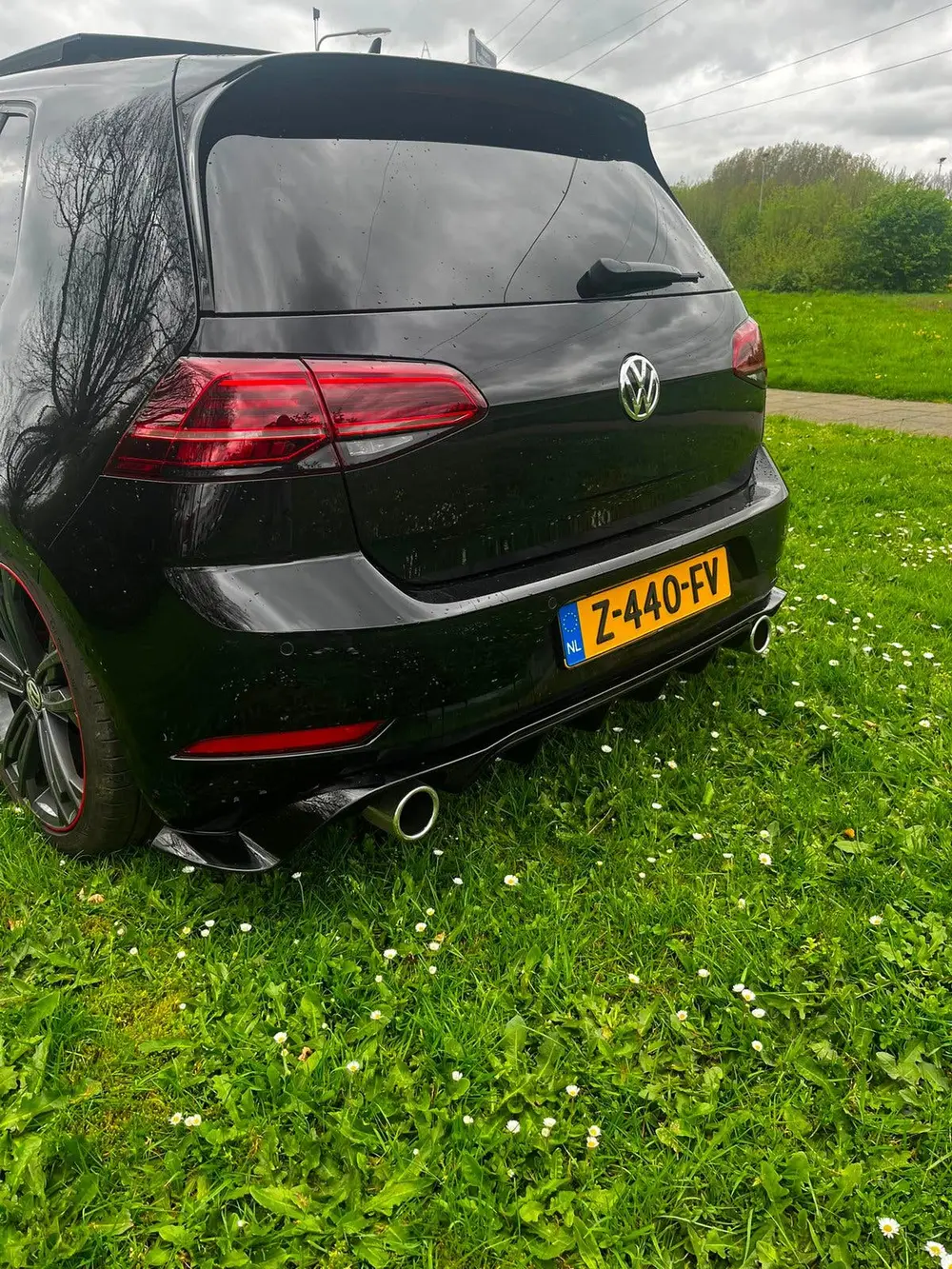 Volkswagen Golf VII Golf 7.5 GTI 2.0 Performance 245pk DSG 2019 Zwart uit 2019, foto 4