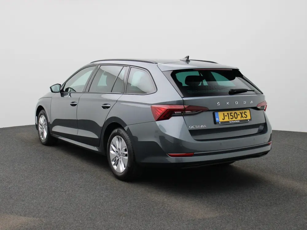 Skoda Octavia 1.0 TSI Business Edition uit 2020, foto 2