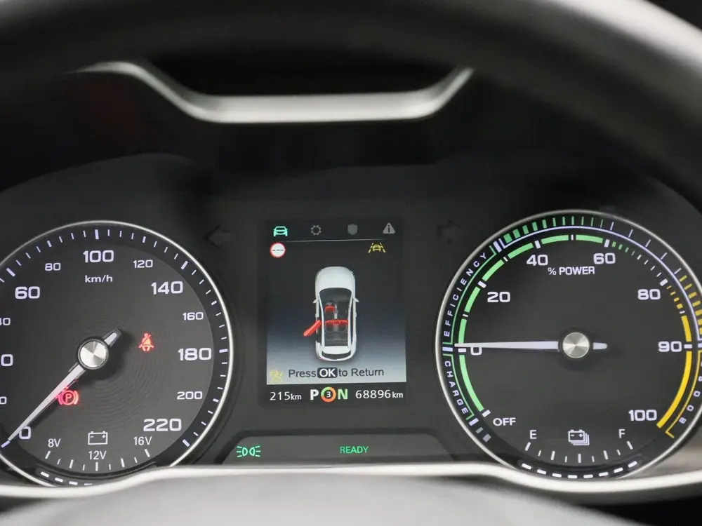 MG ZS EV Luxury 45 kWh uit 2021, foto 8