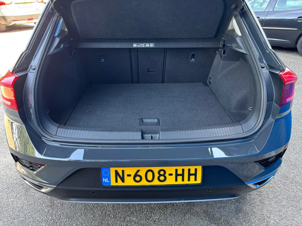 Volkswagen T-Roc 1.0 TSI Style Business uit 2021, foto 14