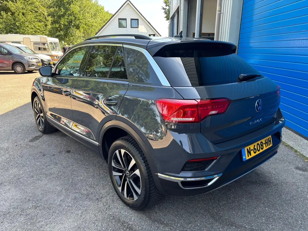 Volkswagen T-Roc 1.0 TSI Style Business uit 2021, foto 7
