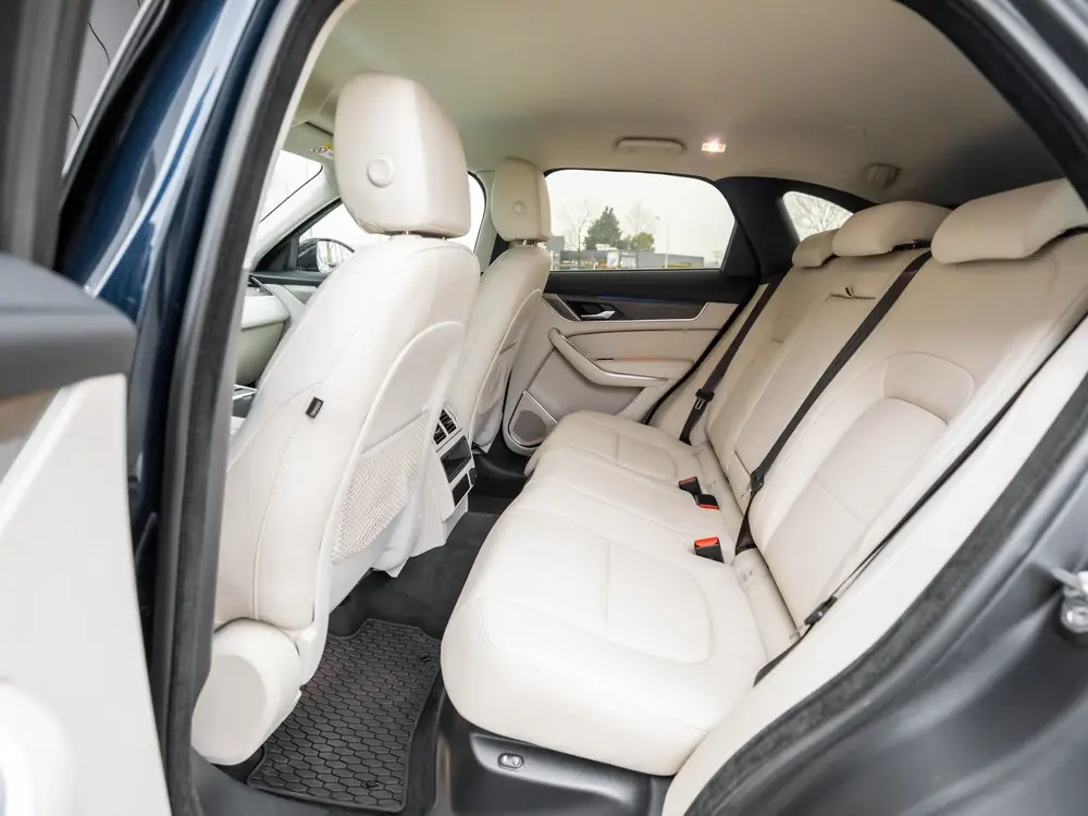 Jaguar F-Pace P400e 404pk AWD S uit 2022, foto 5