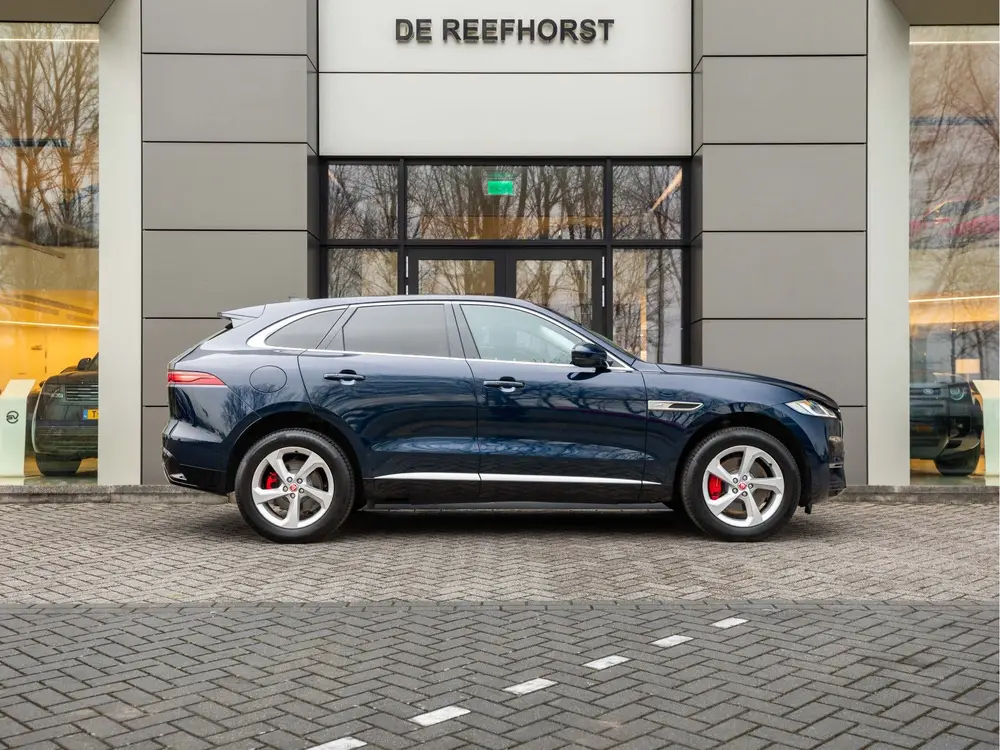 Jaguar F-Pace P400e 404pk AWD S uit 2022, foto 9