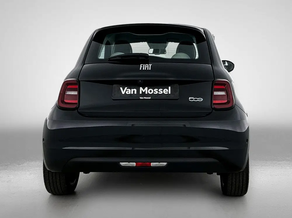 Fiat 500e 500e 42 kWh La Prima by Bocelli uit 2023, foto 3