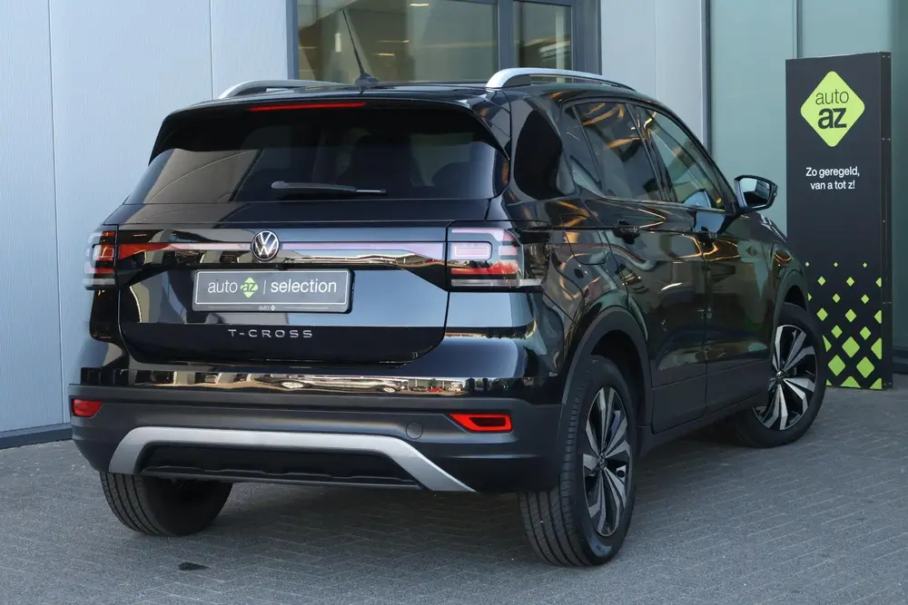 Volkswagen T-Cross 1.5 TSI Style Business / Camera / DAB / A uit 2022, foto 2