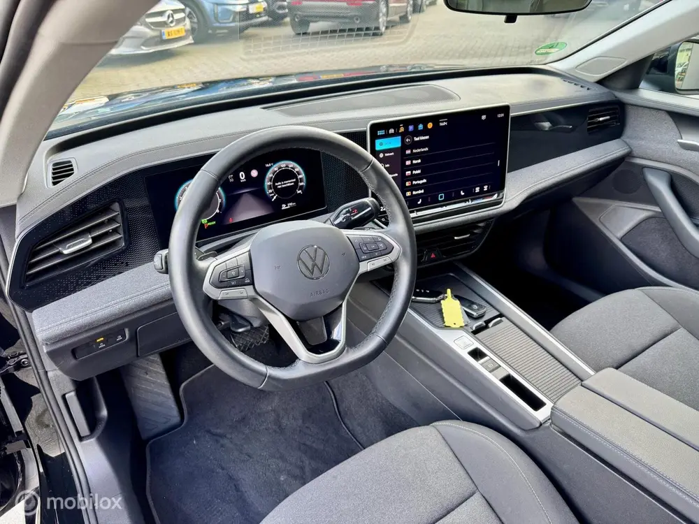 Volkswagen Passat Variant 1.5 eTSI uit 2024, foto 13