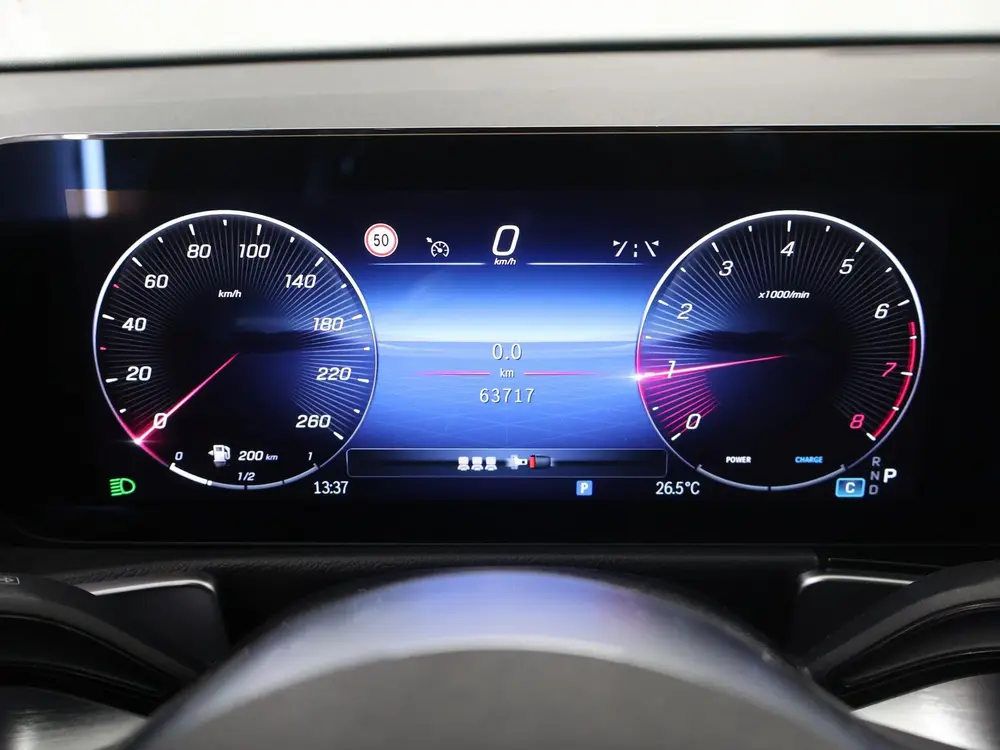 Mercedes-Benz GLB 180 Star Edition uit 2024, foto 12