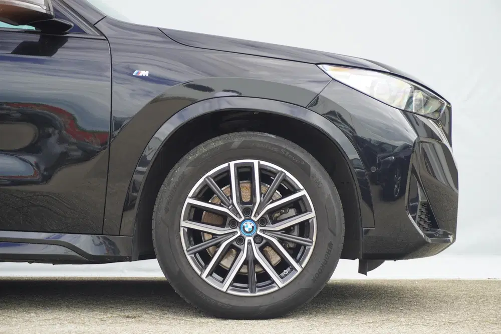 BMW X1 xDrive30e uit 2023, foto 6