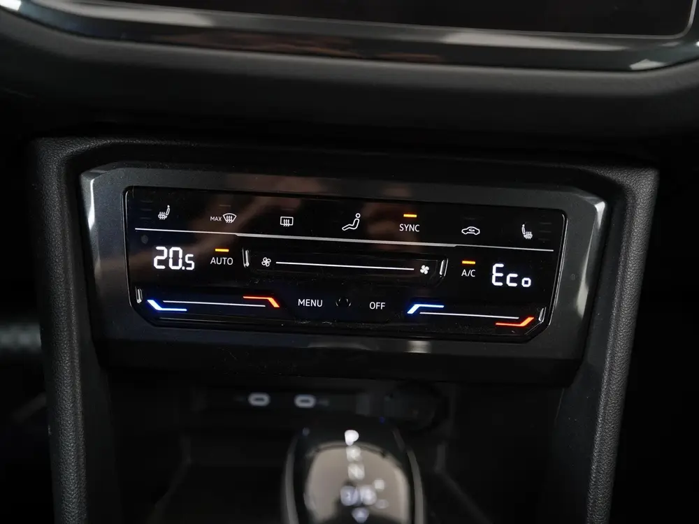 Volkswagen Tiguan 1.4 TSI eHybrid Life | Trekhaak | Stoel & uit 2022, foto 13