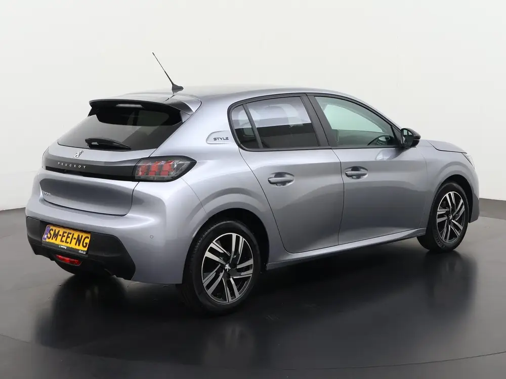 Peugeot 208 1.2 PureTech Style uit 2024, foto 4
