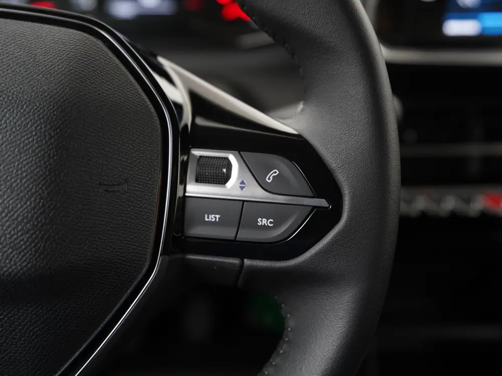 Peugeot 208 1.2 PureTech Style uit 2024, foto 9