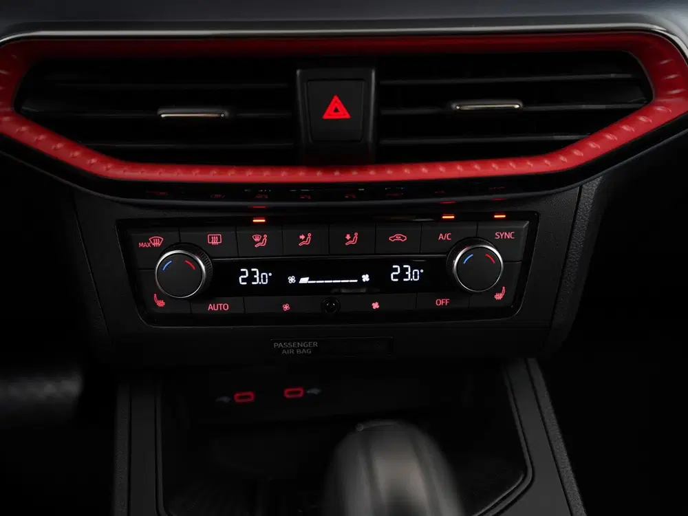 SEAT Ibiza 1.5 TSI FR DSG uit 2022, foto 11