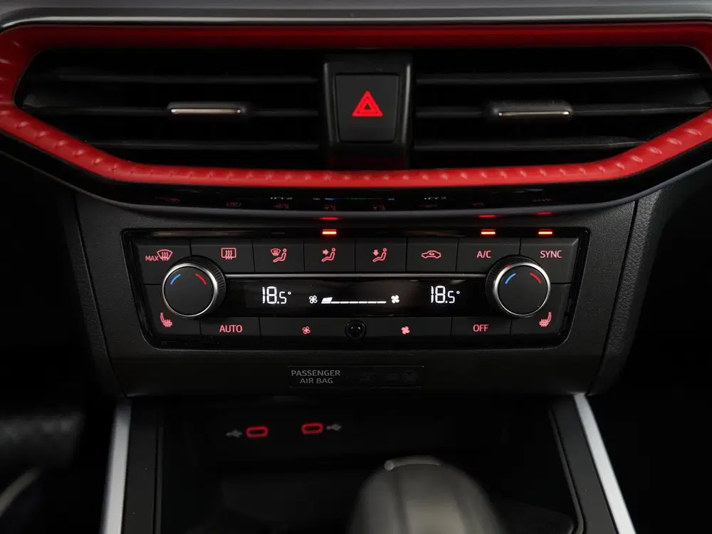 SEAT Arona 1.5 TSI FR DSG uit 2023, foto 12