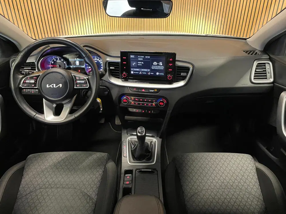 Kia Ceed 1.5 T-GDi DynamicLine uit 2023, foto 7