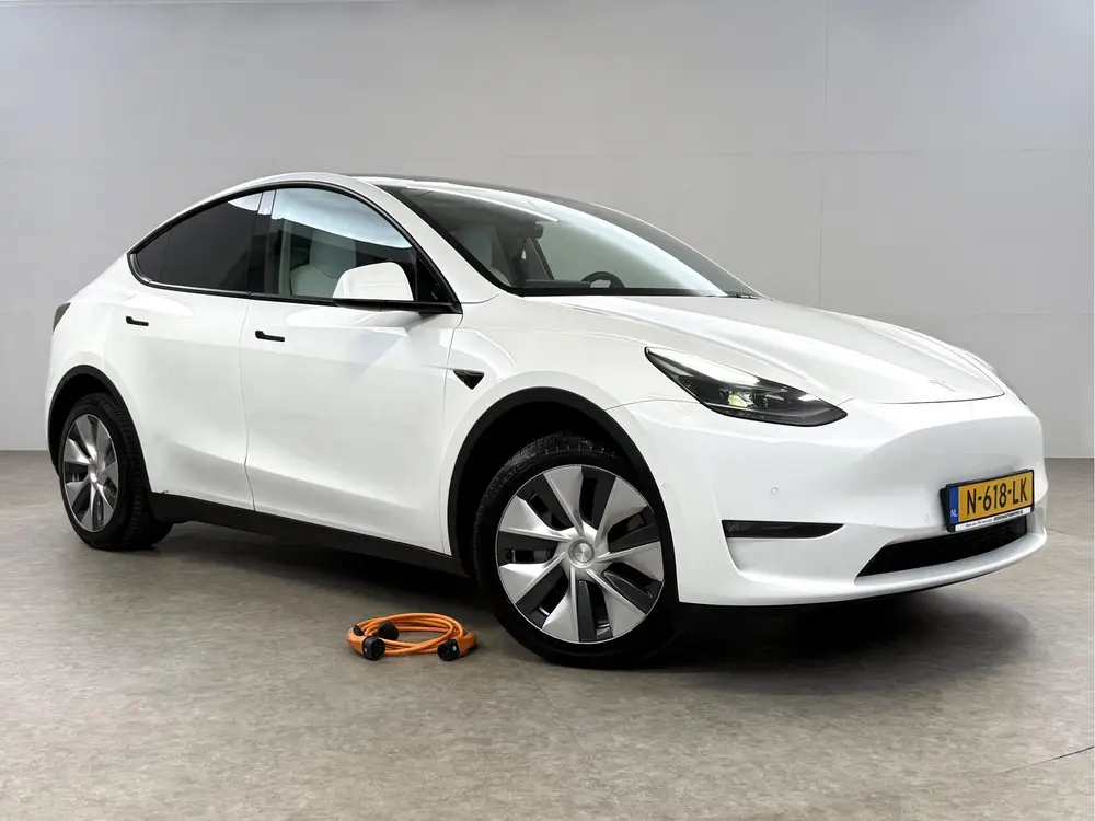 Tesla Model Y Long Range AWD 75 kWh uit 2021, foto 12