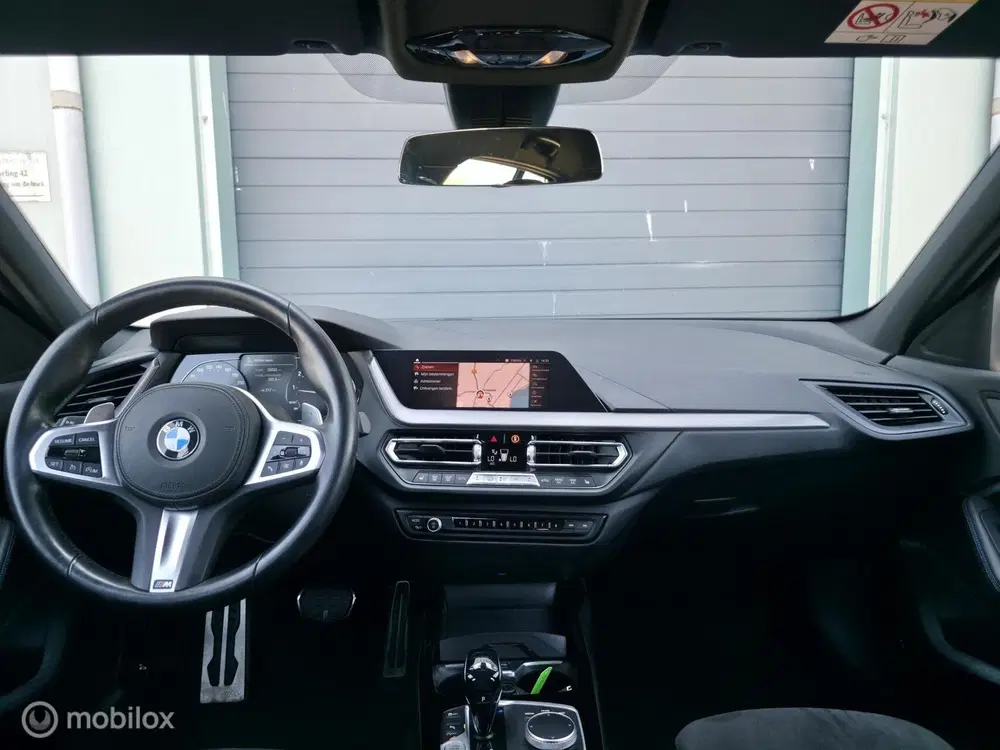 BMW 1-serie M135i xDrive uit 2021, foto 13