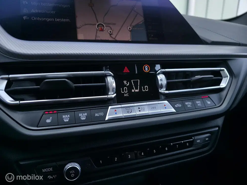 BMW 1-serie M135i xDrive uit 2021, foto 20