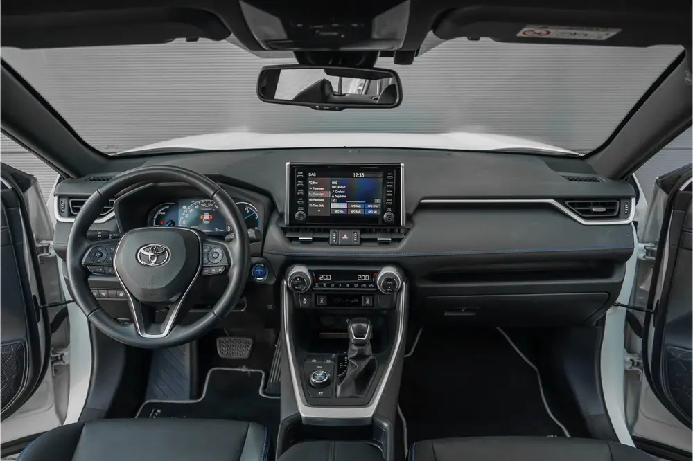 Toyota RAV 4 2.5 Hybrid AWD Bi-Tone Navi ACC Camera Tre uit 2021, foto 2