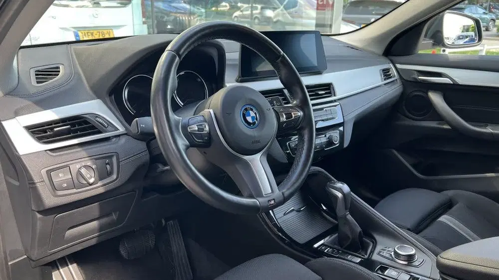BMW X2 xDrive25e High Executive uit 2021, foto 7