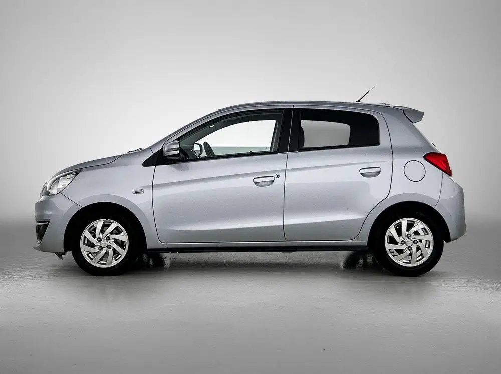 Mitsubishi Space Star 1.2 Advance uit 2019, foto 2