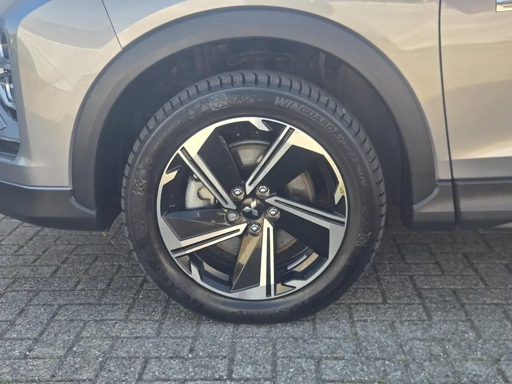 Mitsubishi Eclipse Cross 2.4 PHEV Intense+ uit 2022, foto 10