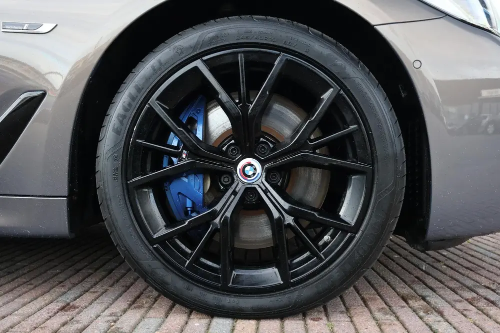 BMW 5-serie 530e Business Edition Plus uit 2023, foto 6
