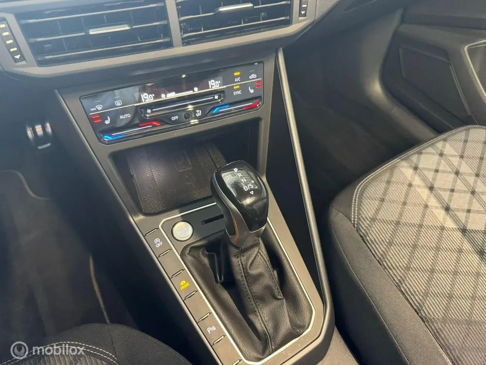 Volkswagen Polo VW Polo DSG 3x R-Line IQ Light Pano Camera ACC Garantie uit 2022, foto 16