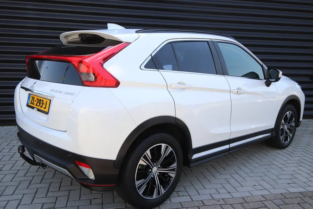 Mitsubishi Eclipse Cross 1.5 DI-T Intense S Leder uit 2019, foto 2