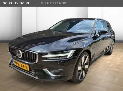 Volvo V60 T6 AWD Essential uit 2025