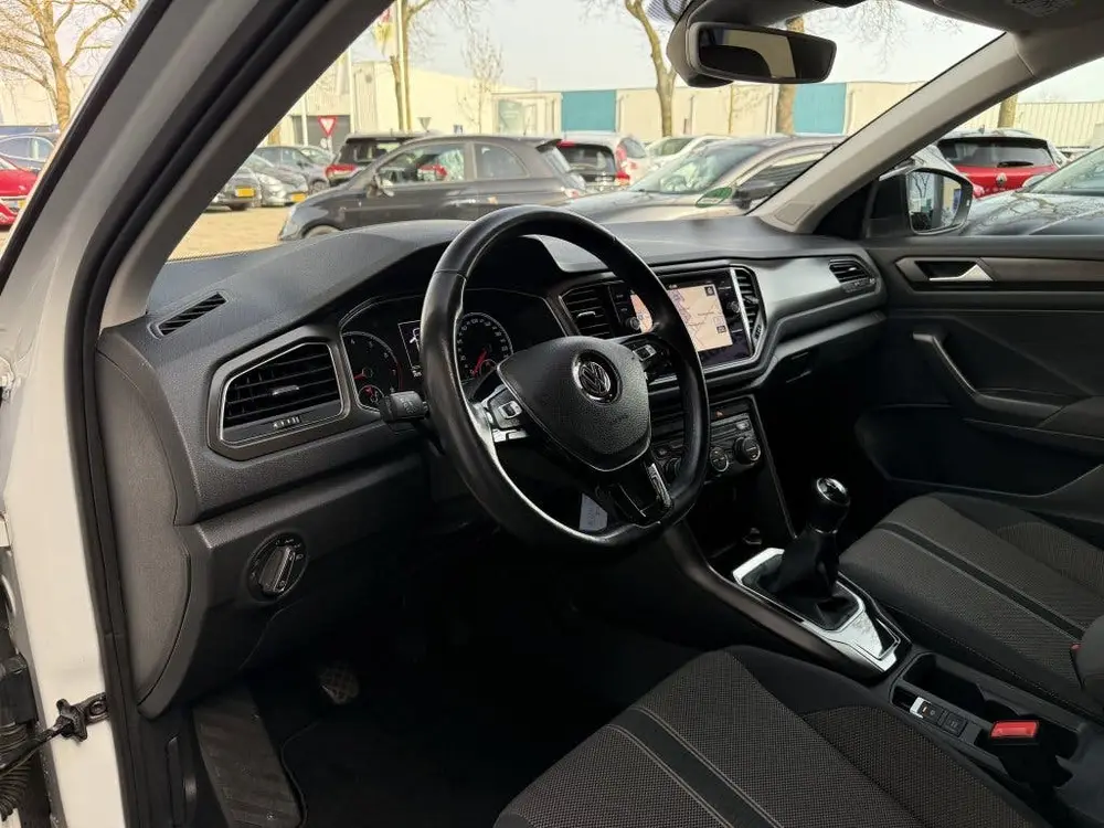 Volkswagen T-Roc 1.0 TSI Style (bj 2019) uit 2019, foto 2