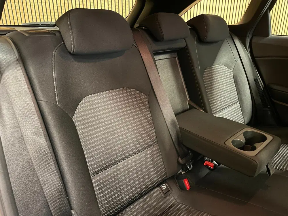 Kia Ceed 1.6 GDI PHEV DynamicLine uit 2021, foto 9