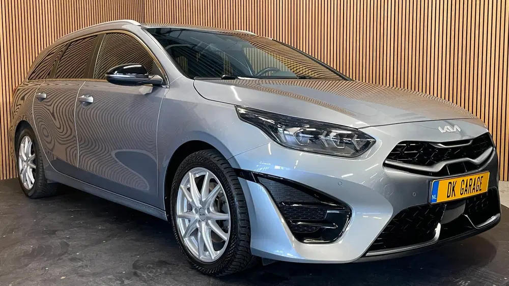 Kia Ceed 1.5 T-GDi GT-Line uit 2023, foto 18